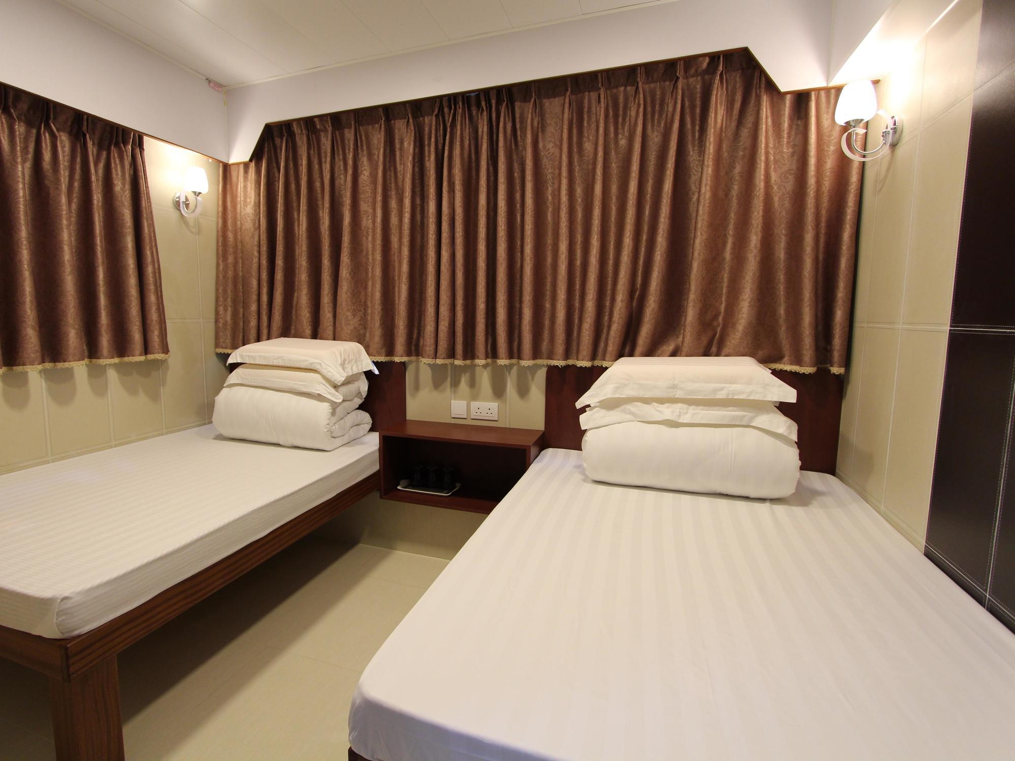Prince Hotel Гонконг Екстер'єр фото