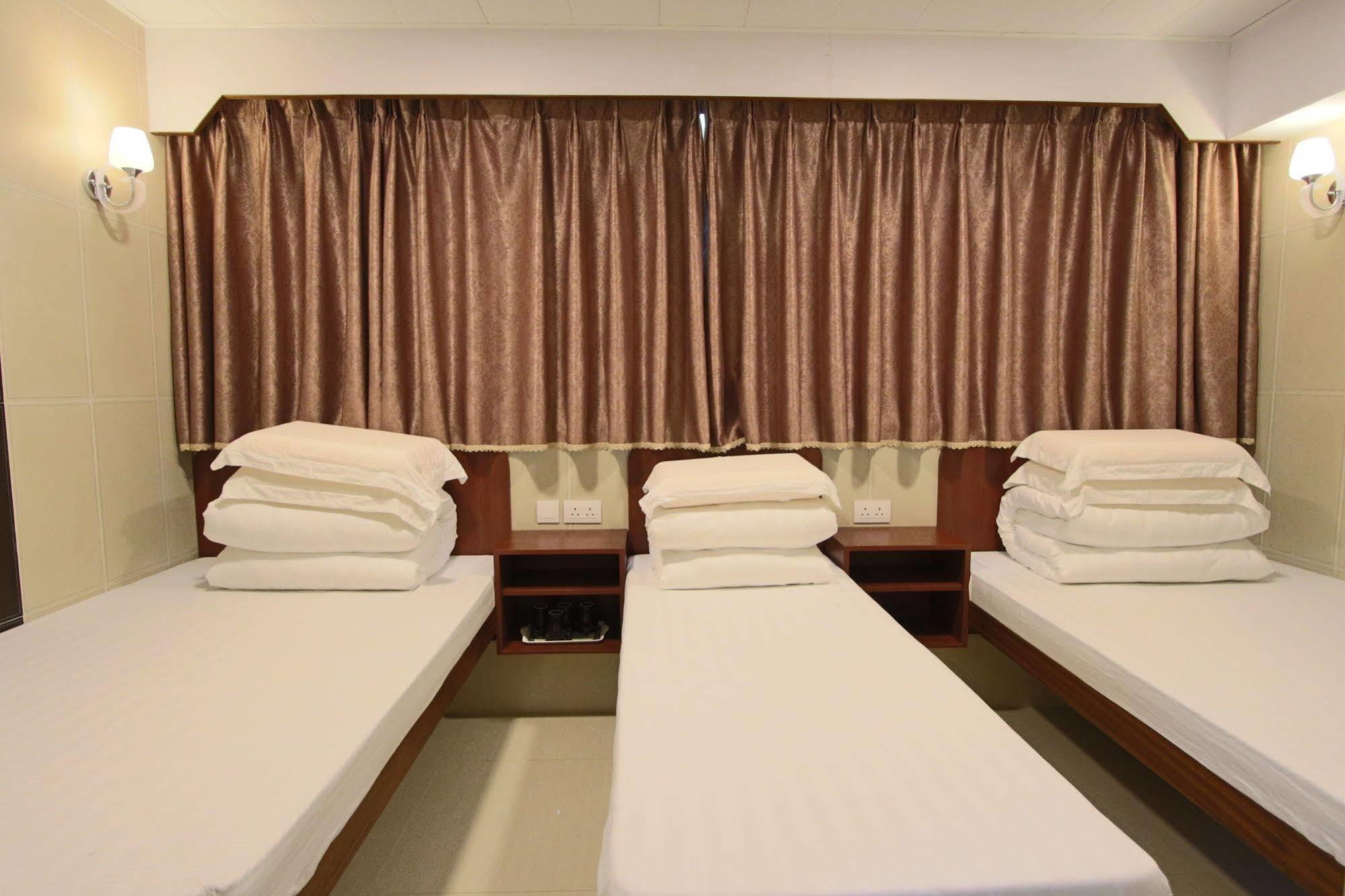 Prince Hotel Гонконг Екстер'єр фото